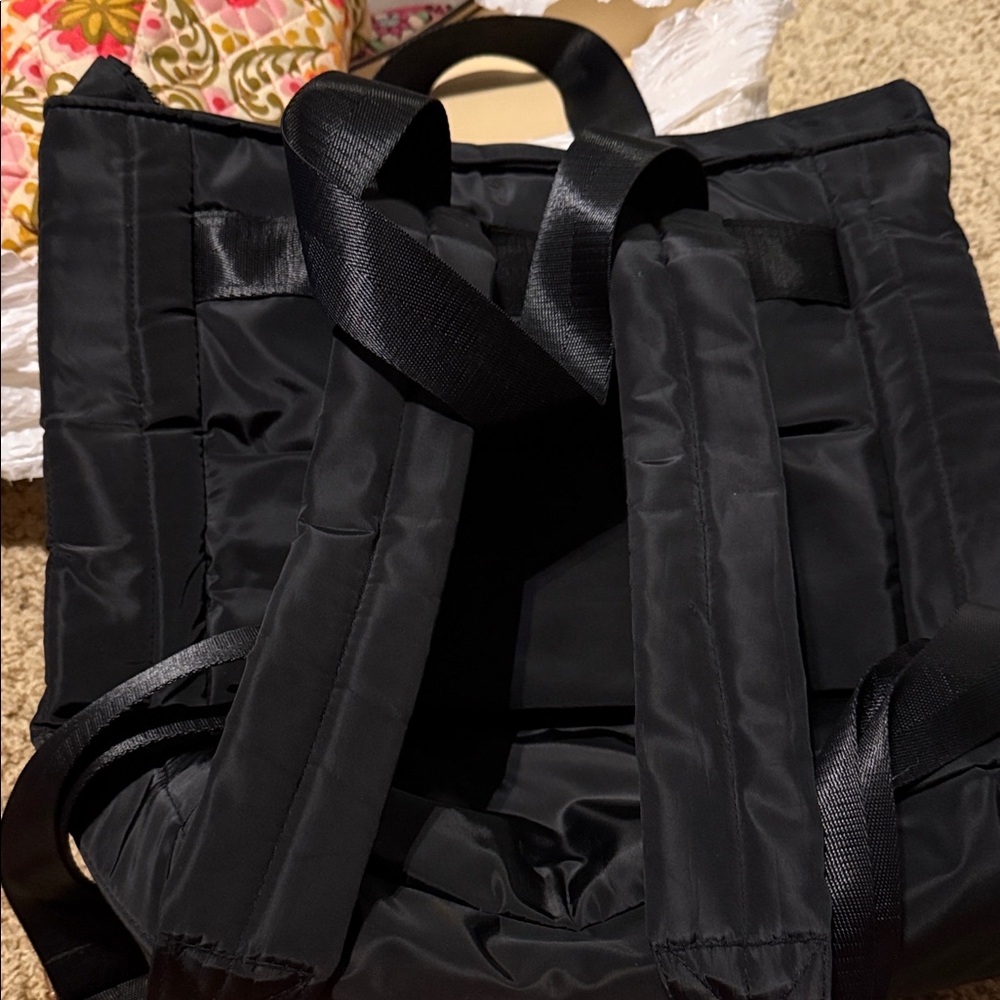 Sleek Black women’s Backpack - Picture 3 of 10